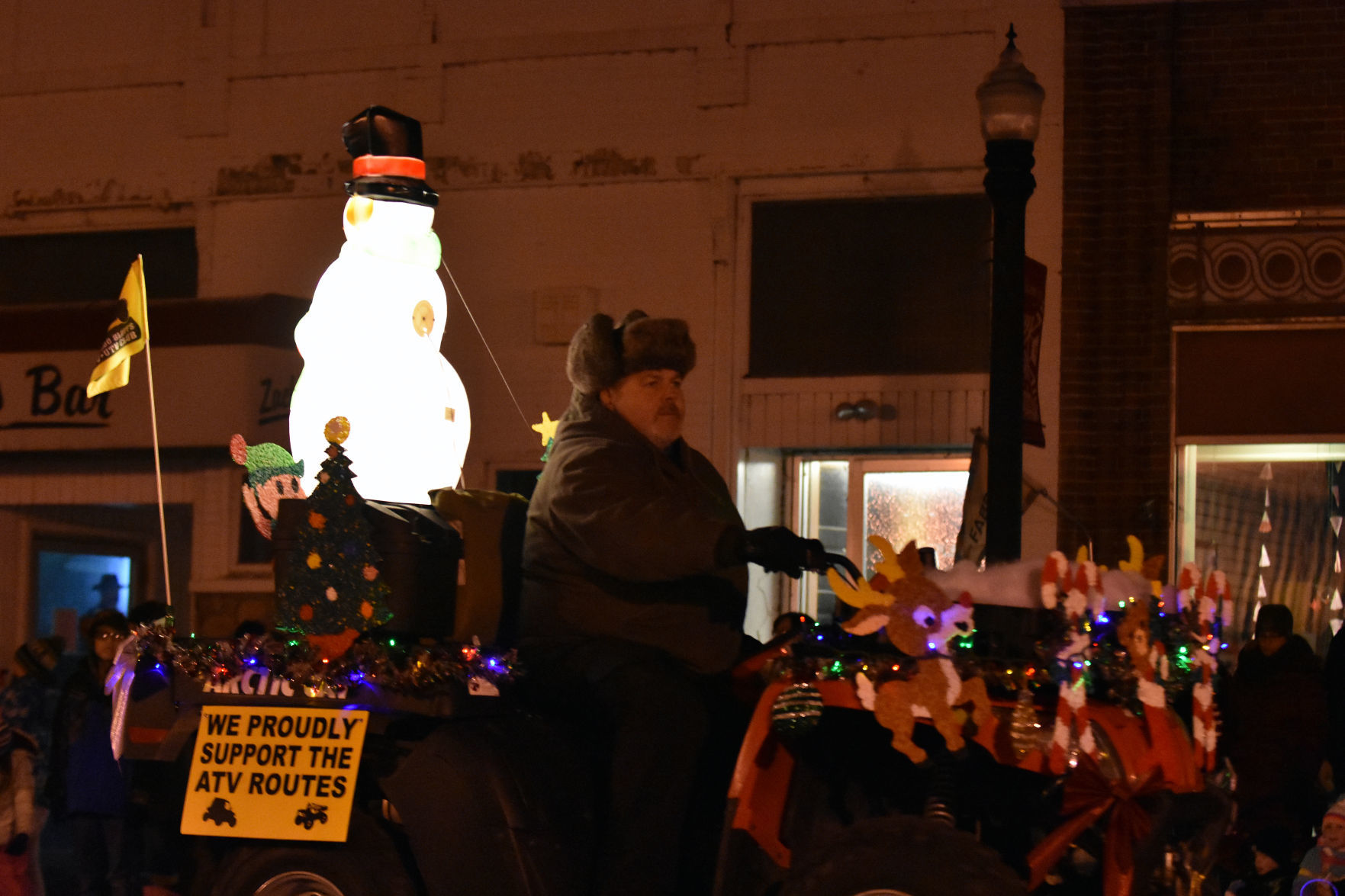 111718-bara-news-collection-light-paradeDSC_0042